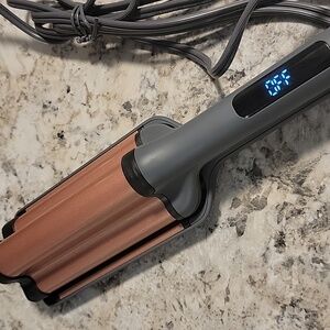 Hairitage By Mindy McKnight ' The Wave Deep Waver '